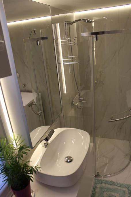 Orchid Apartments 데미 객실 사진