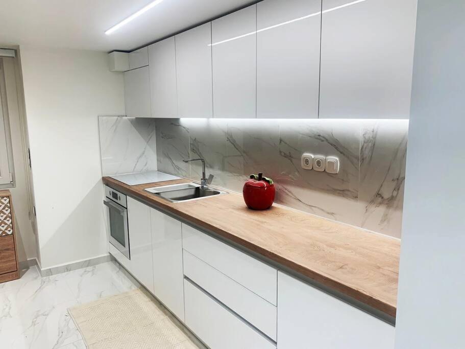 Orchid Apartments 데미 객실 사진