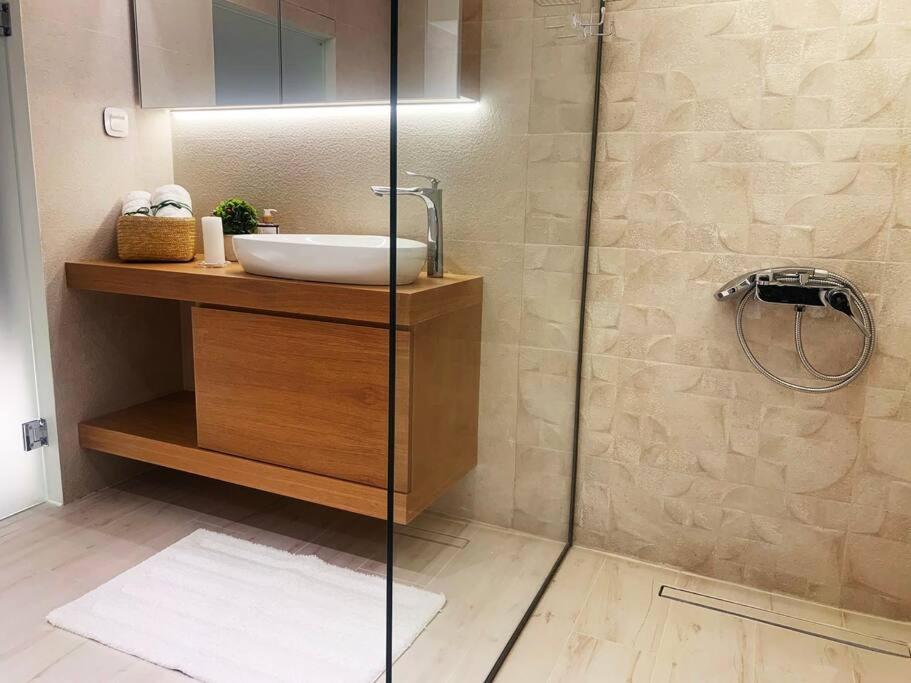 Orchid Apartments 데미 객실 사진
